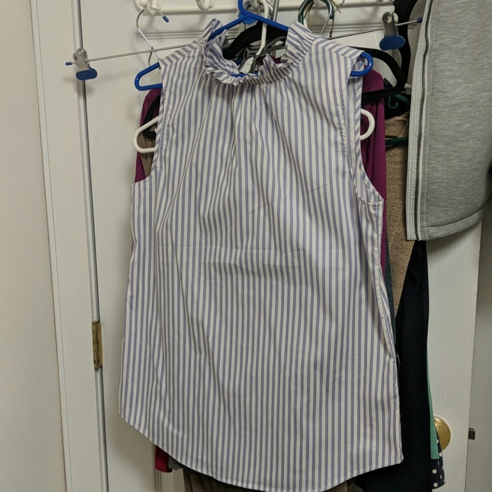 Banana Republic ruffle neck blouse